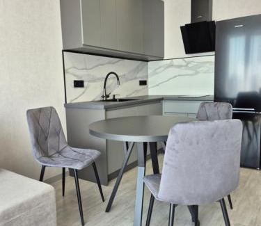Vapnyarka Apartment | Апартаменти на вулиці Марсельській 62 в ЖК Острова, 1 спальня та кухня-студія