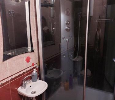Dnipro Apartment | Апартаменти Іва в центрі на Набережній