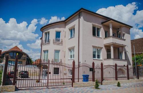 Uzhhorod Apartment | Апартаменты SILENA