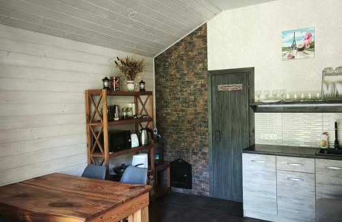 Pidhirtsi House | Будинок з басейном і сауною