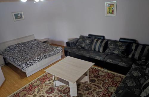 Cholpon-Ata House | В Гостях на Иссык-Куле