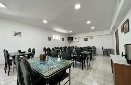 Cholpon-Ata House | Гостевой дом Акварель 阿克瓦雷爾旅館 Guest house Akvarel 게스트하우스 아크바렐