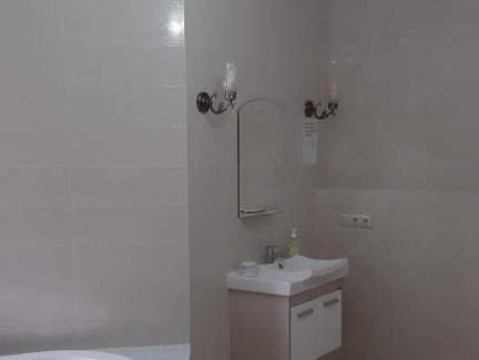 Gubkinsky Hotel | Династия
