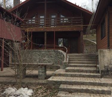 Rzhyshchiv Villa | Дом для отдыха в лесу