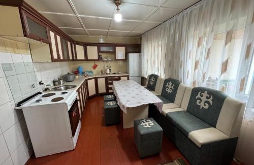 Naryn Cabin | Дом на скале