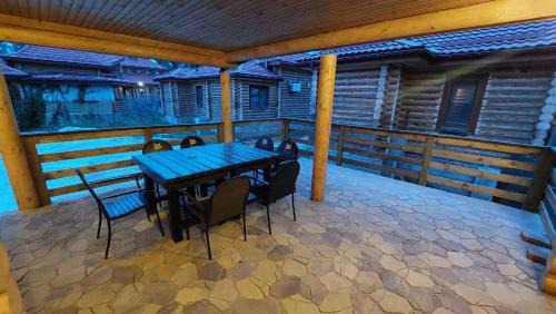 Pirnove Bed & Breakfast | Загородный комплекс Fort Pirnov Park