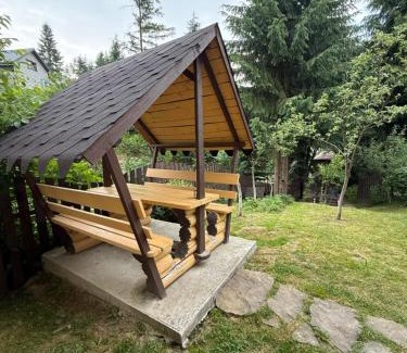 Polyanytsya House | Затишні котеджі SVI