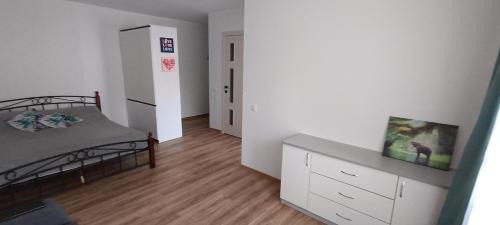 Solomjanskyj Apartment | Квартира возле ЖД ул Тополева 3