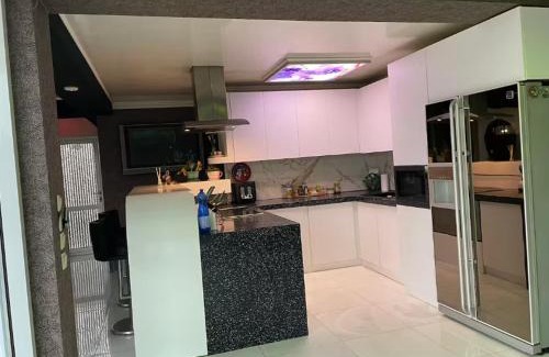 Plovdiv Other | Къща,Вила с басейн