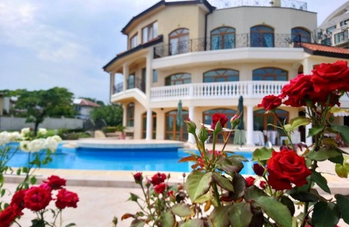 Primorski House | Къща за гости Розариум