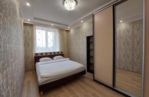 Lutsk Apartment | Набережна Двокімнатна