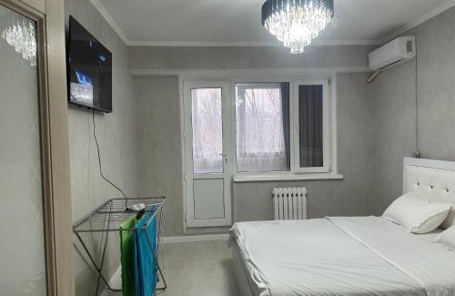Sverdlov District Apartment | Однокомнатная Карпинка