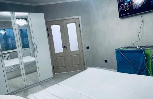 Sverdlov District Apartment | Однокомнатная Карпинка
