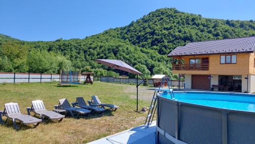 Mizhhirya House | Файний будинок