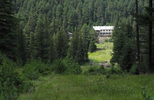 Panichishte Hostel | хижа "Скакавица"