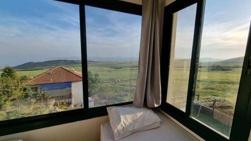 Nof Kinneret Bed & Breakfast | אחוזת הכתר בנוף כנרת