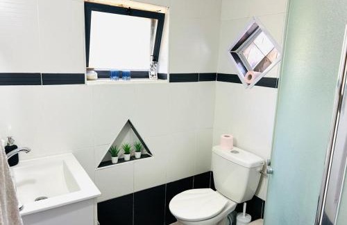 Neve Ilan Apartment | דרך עצי הזית - through the olive tree