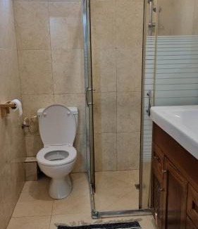 Rehovot Apartment | שני חדרי שינה, חניה חינם, איזור שקט ויוקרתי,