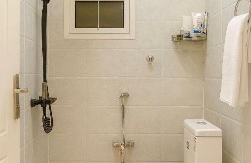 Riyadh Apartment | استيديو فاخر ديمورا غرفة نوم ودورة مياة
