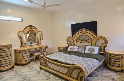 Khamis Mushait House | دور مستقل خمس غرف في خميس مشيط مع حوش وسطوح