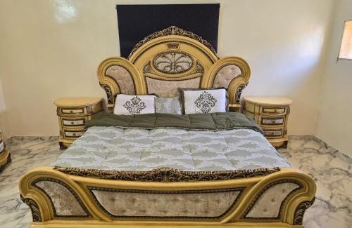 Khamis Mushait House | دور مستقل خمس غرف في خميس مشيط مع حوش وسطوح