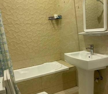 Shihar Apartment | شقة أنيقه للعائلات بغرفتين نوم وصالة ومجلس - وصول ذاتي