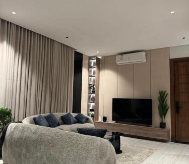 Al Olaya District Apartment | شقة حديثة مودرن غرفتين وصالة a22
