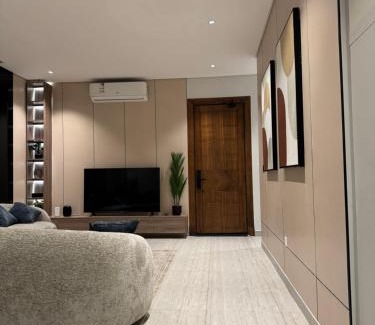 Al Olaya District Apartment | شقة حديثة مودرن غرفتين وصالة a22