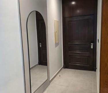 Al Wahah Apartment | شقة صالة وثلاث غرف وغرفة عاملة
