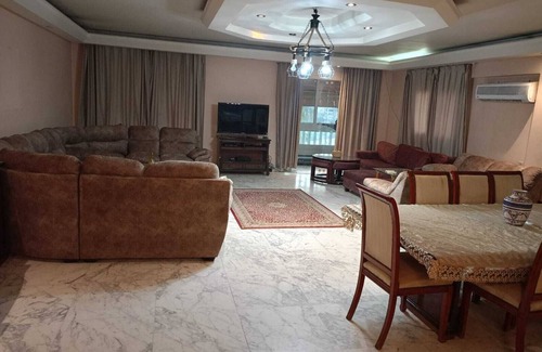 Oula Apartment | شقة فندقية ثلاث غرف المهندسين فيو نادي الصيد ارقي اماكن المهندسين