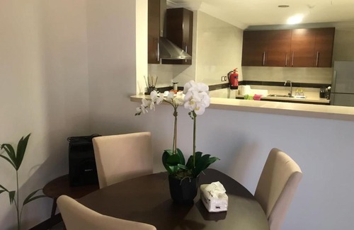 Doha Apartment | شقة واسعة وإطلالة رائعة على البحر في اللؤلؤة