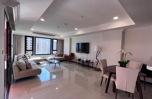 Doha Apartment | شقة واسعة وإطلالة رائعة على البحر في اللؤلؤة