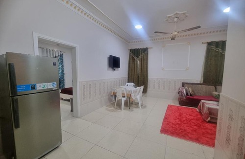 Al Khuwair Apartment | شقه كامله