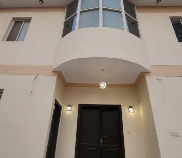Al Kura Apartment | قصر الهدوء
