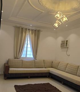 Al Kura Apartment | قصر الهدوء