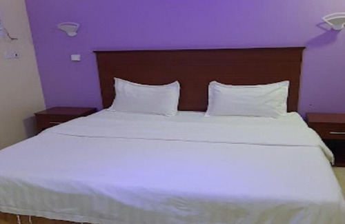 Al Kadarah Resort | منتجع مرفأ الكهرمان 2