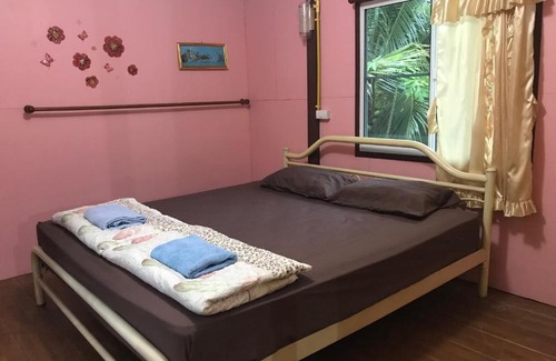 Ban Prok Apartment | บ้านปุณยาพร โฮมสเตย์