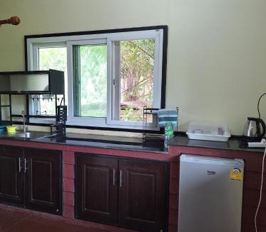 Ban Na San House | บ้านริมชล บ้านสวนสราญชล