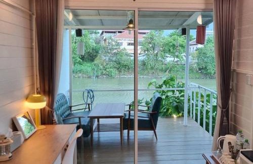Na Muang House | บ้านริมน้ำ โฮมสเตย์ ปราจีนบุรี