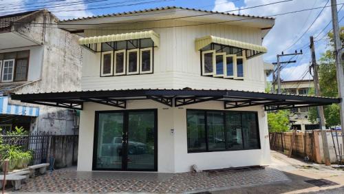 Talat Bed & Breakfast | บ้านสุขใจ Baan Sukjai