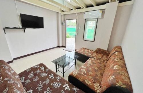Mak Khaeng House | บ้านเช่า Wilai Townhome Udon