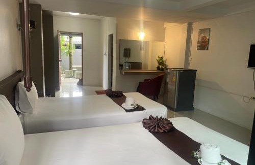 Pak Nakhon Hotel | โกอิ้งแกรนด์