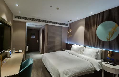 Yangpu Hotel | 上海五角场桔子水晶酒店