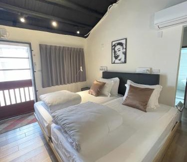 Tongxiao House | 內之島旅宿 House