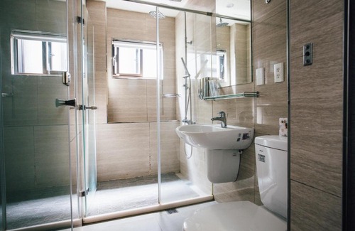 Zhongshan Apartment | 吉圓行旅 Jiyuan APT