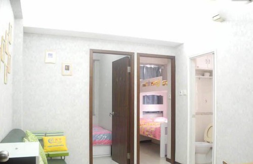Jordan Apartment | 地铁口一分钟 清简公寓2房1厅住5-7人