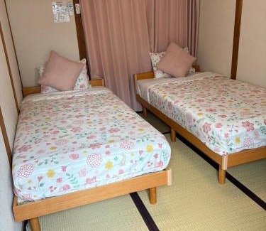 Nishinari Villa | 大阪三姐妹天下茶屋館 Three Sisters Lodge -Tengachaya