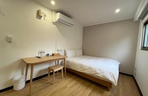Ximending Hotel | 宏洲旅社HZ Hotel