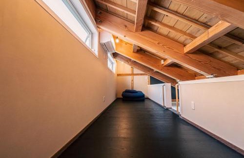 Nanao House | 宿と古道具 iyooo