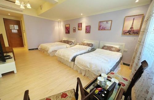 West Central District House | 巴洛克文旅 #海安藝術街#神農街#花園夜市住宿